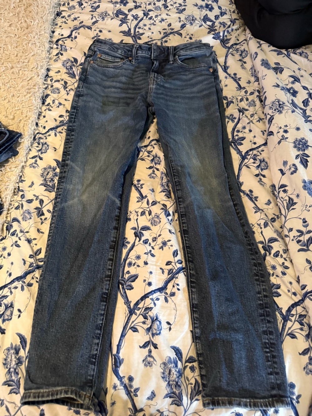 American Eagle Outfitters Men's Skinny Jeans - Dark Blue